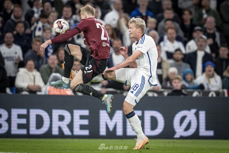 欧元的额外 欧元的额外