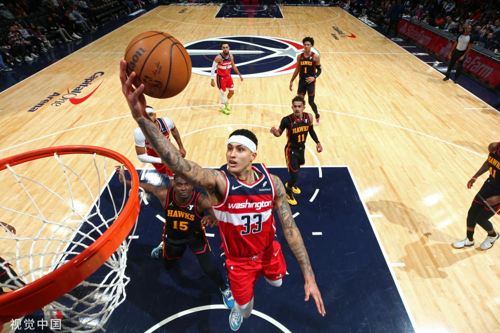 站在聚光灯 站在聚光灯